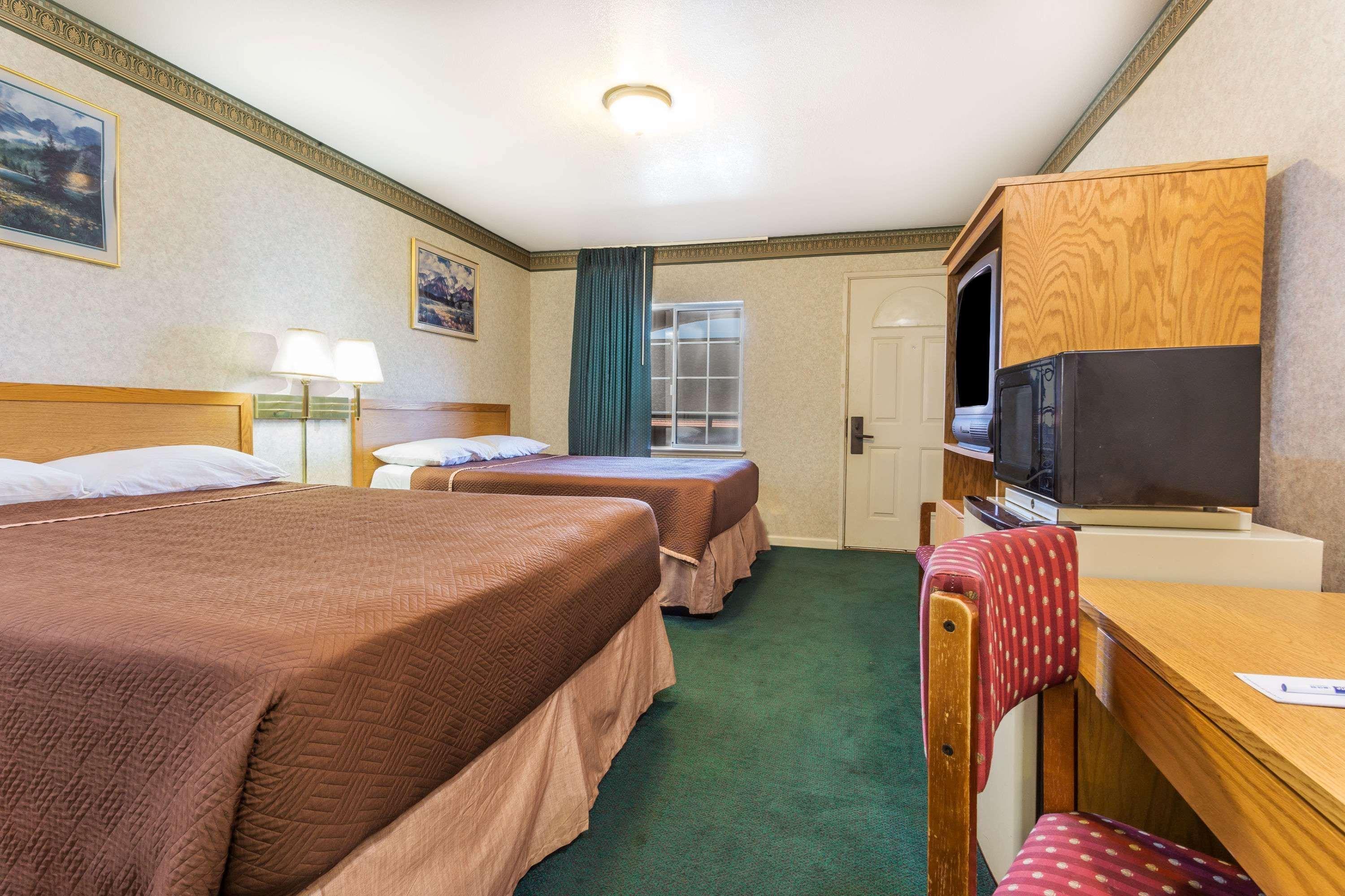 Hotel Yosemite Parkway Merced Exterior foto